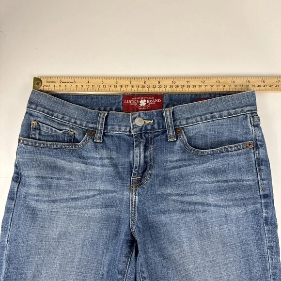 Lucky Brand Abbey Bermuda Shorts Women 6 28 Blue Denim Embroidered Frayed Hem - Picture 7 of 16